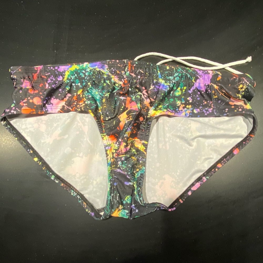 Men’s swim brief XXL (True XL) Traditional brief cut